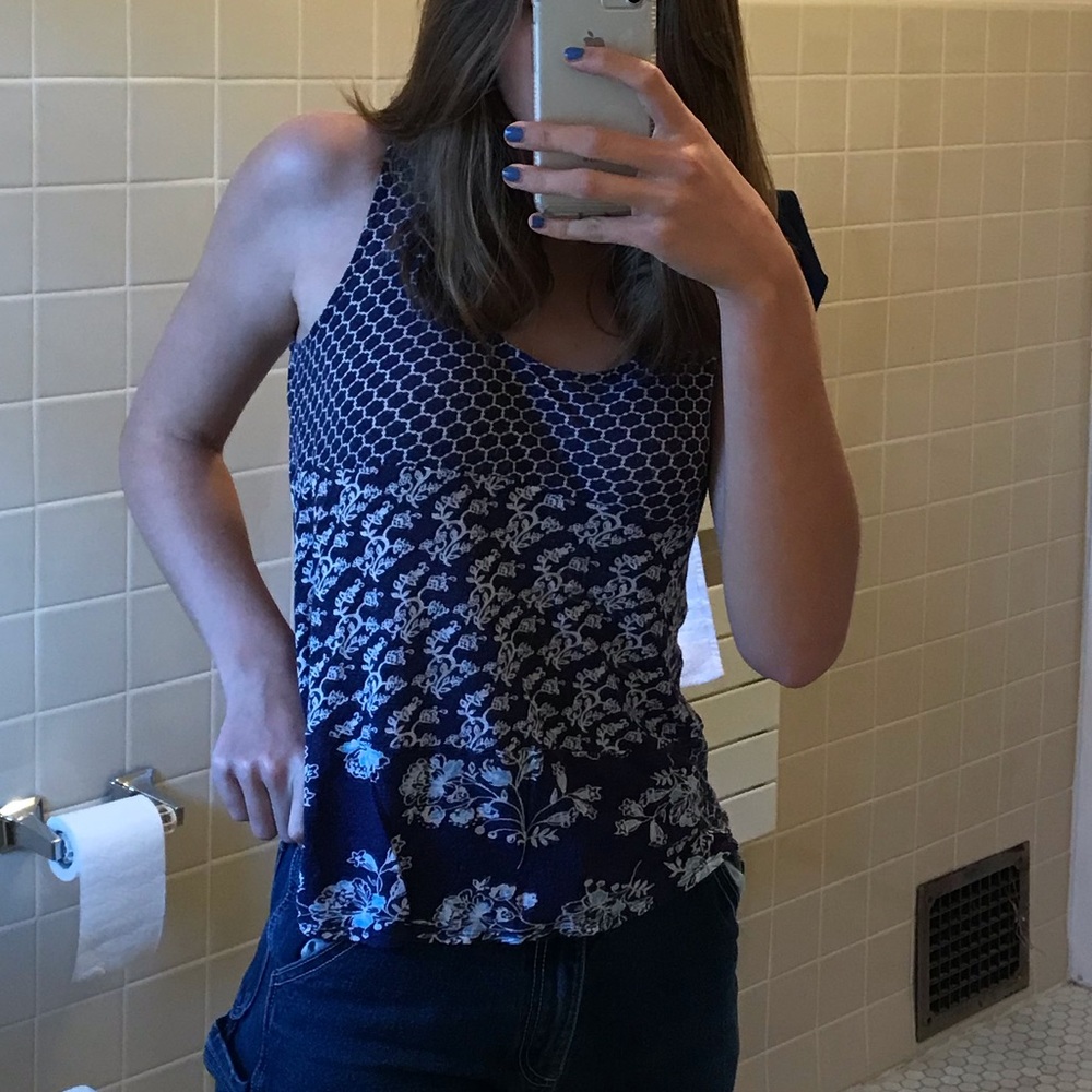 blue flowy tank top